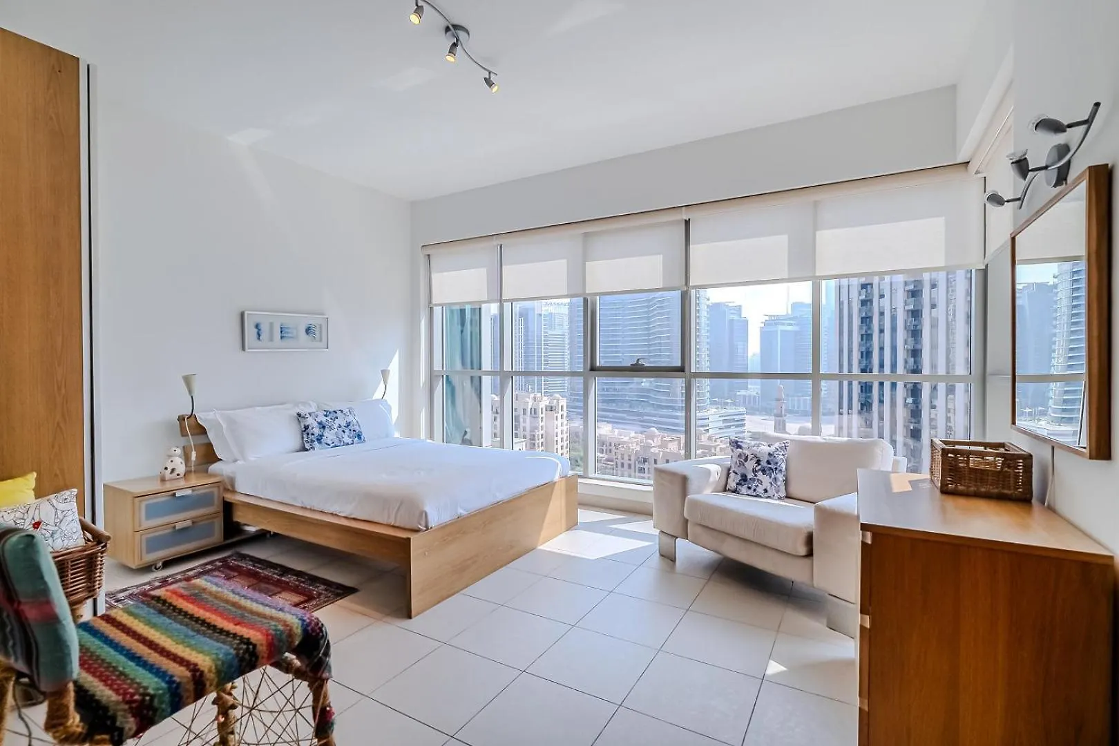 Modern 1Bdr Apartment Close To Burj Khalifa Dubaj