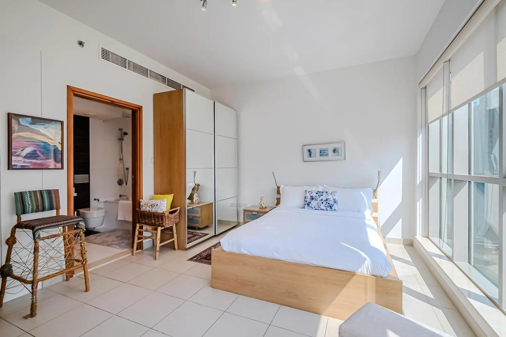 Modern 1Bdr Apartment Close To Burj Khalifa Dubaj